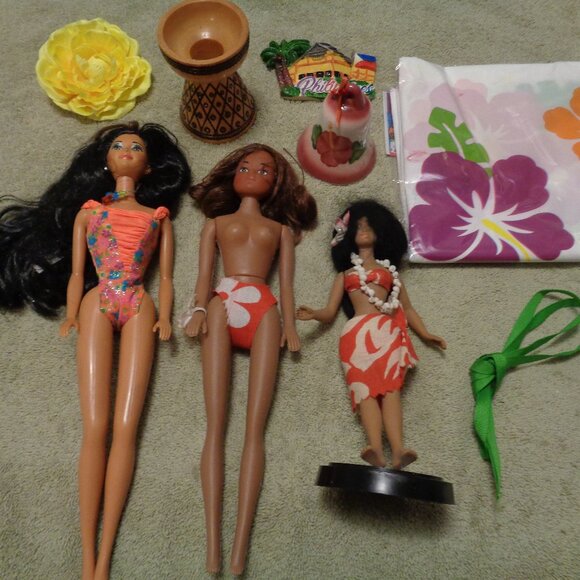 HAWAIIANA TROPICANA DOLLS BELL CANDLE HOLDER ETC. LOT